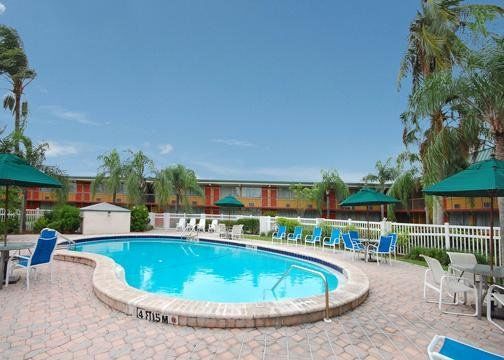 Hotel Clarion Fort Myers Udogodnienia zdjęcie